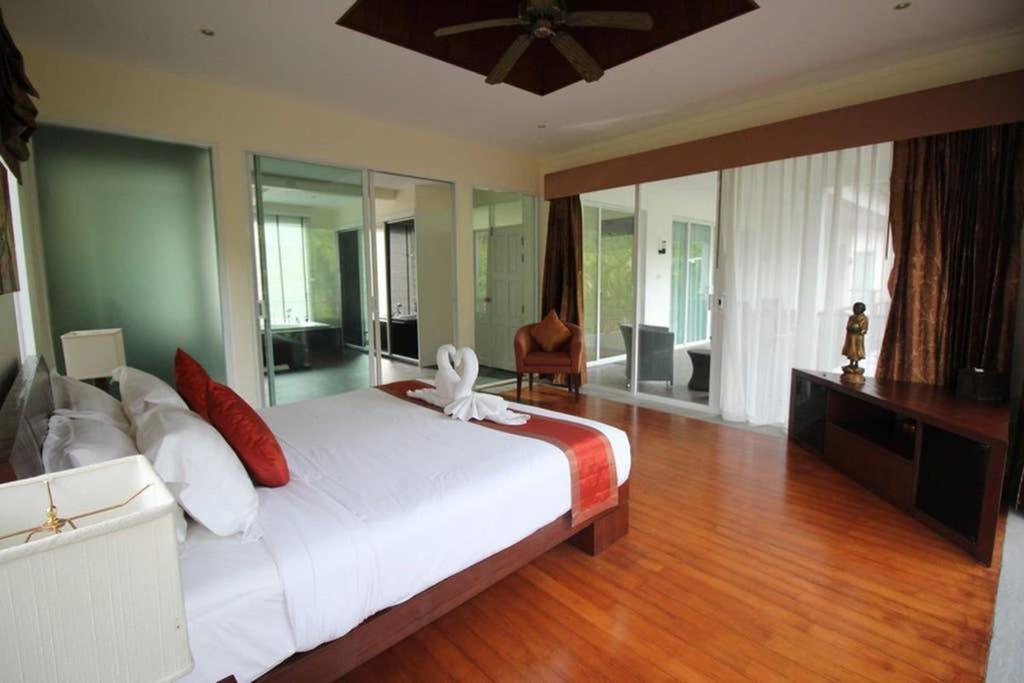 4 Bedroom Villa Kamala Beach Phuket Экстерьер фото